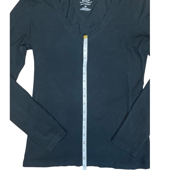 Banana Republic Black Long Sleeve V-Neck Basics Tee Shirt - Size Small - Picture 6 of 10
